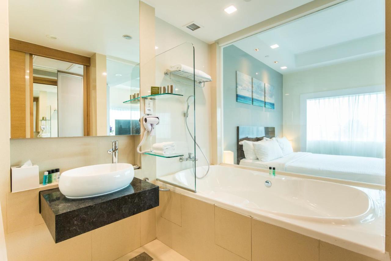 Suite Room,1077781462:JPEG