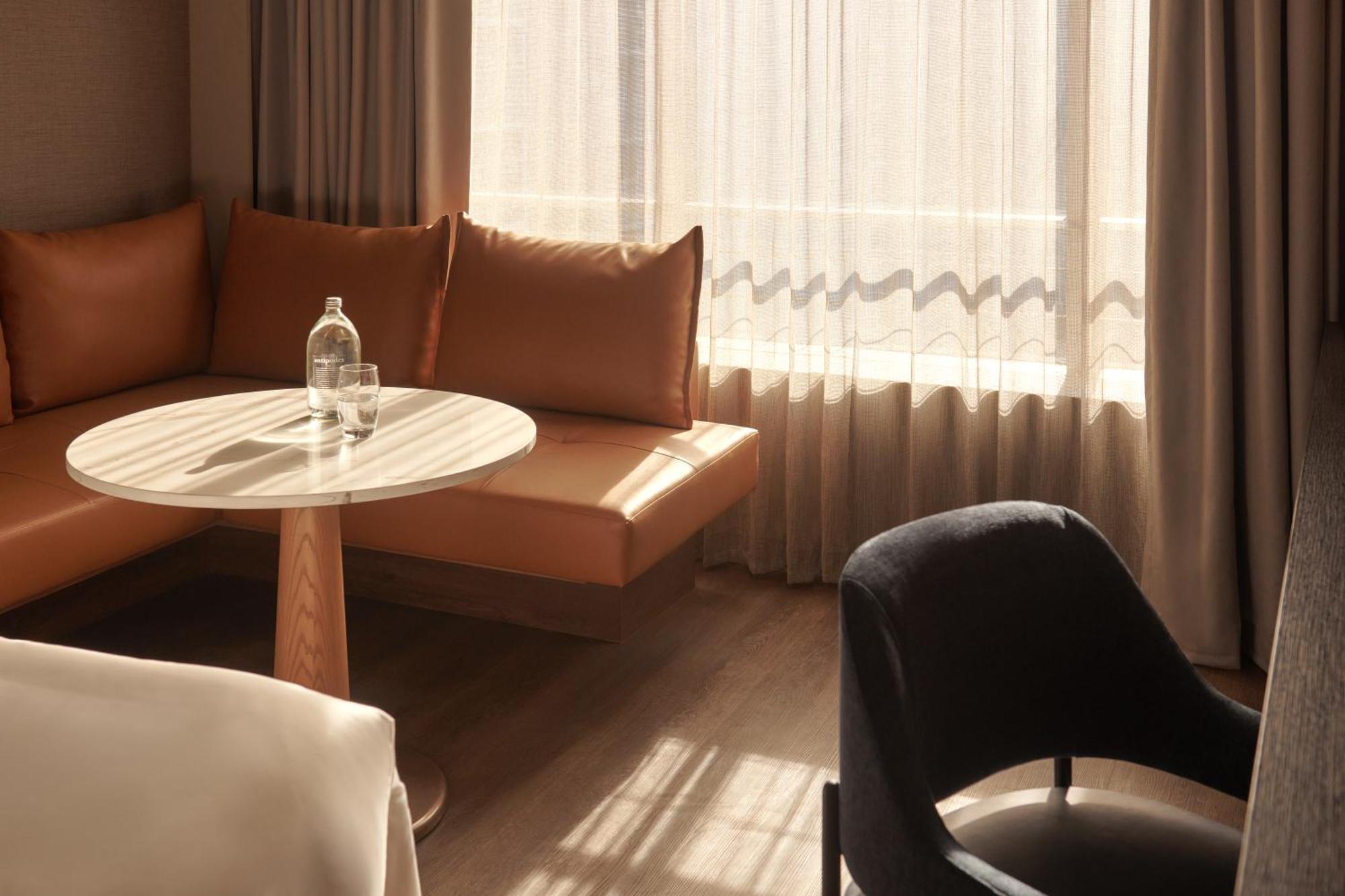 Club Kamer met twee aparte bedden en toegang tot de Club Lounge, hoge verdieping